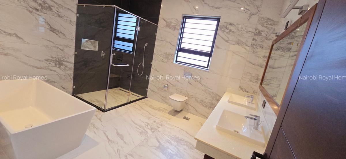 5 Bed Townhouse with En Suite at Lavington Green - 11