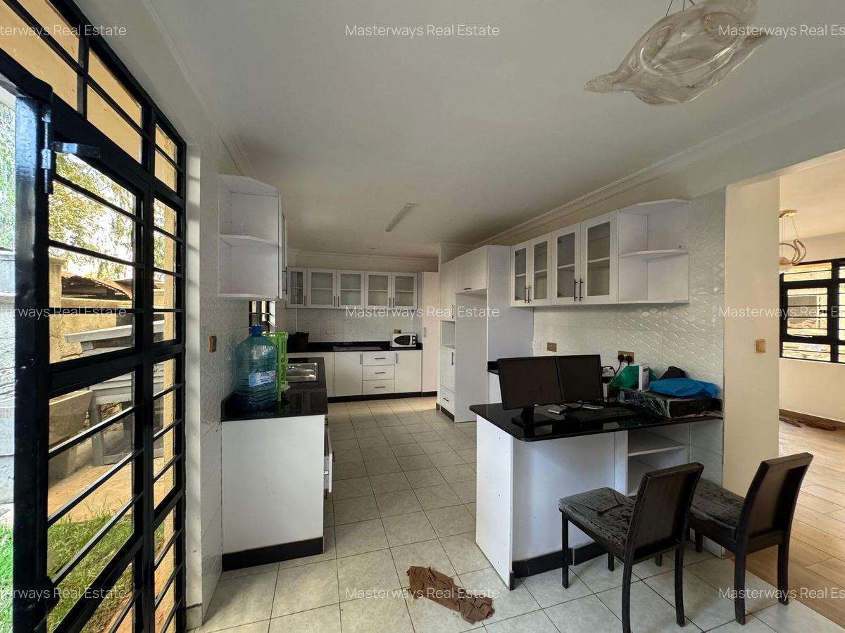 4 Bed Villa with En Suite in Gikambura - 2