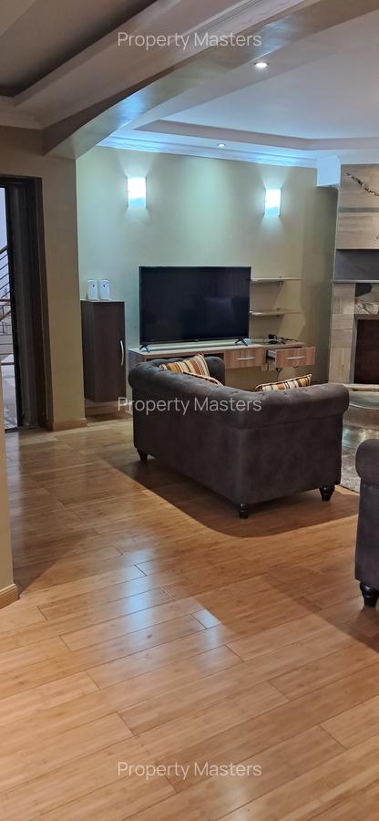 3 Bed Apartment with En Suite at Rose Avenue - 2