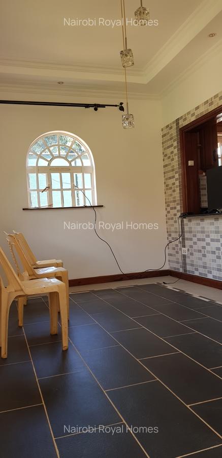 5 Bed Townhouse with En Suite at Gichugu Road - 9