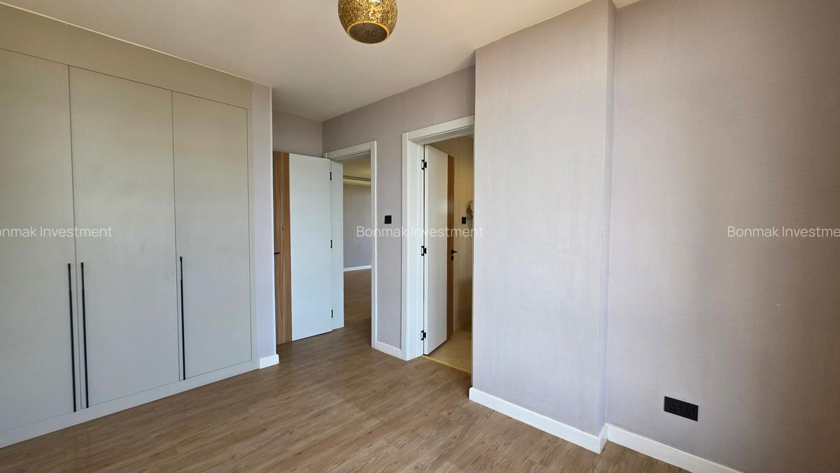 3 Bed Apartment with En Suite at Brookside Drive. - 18