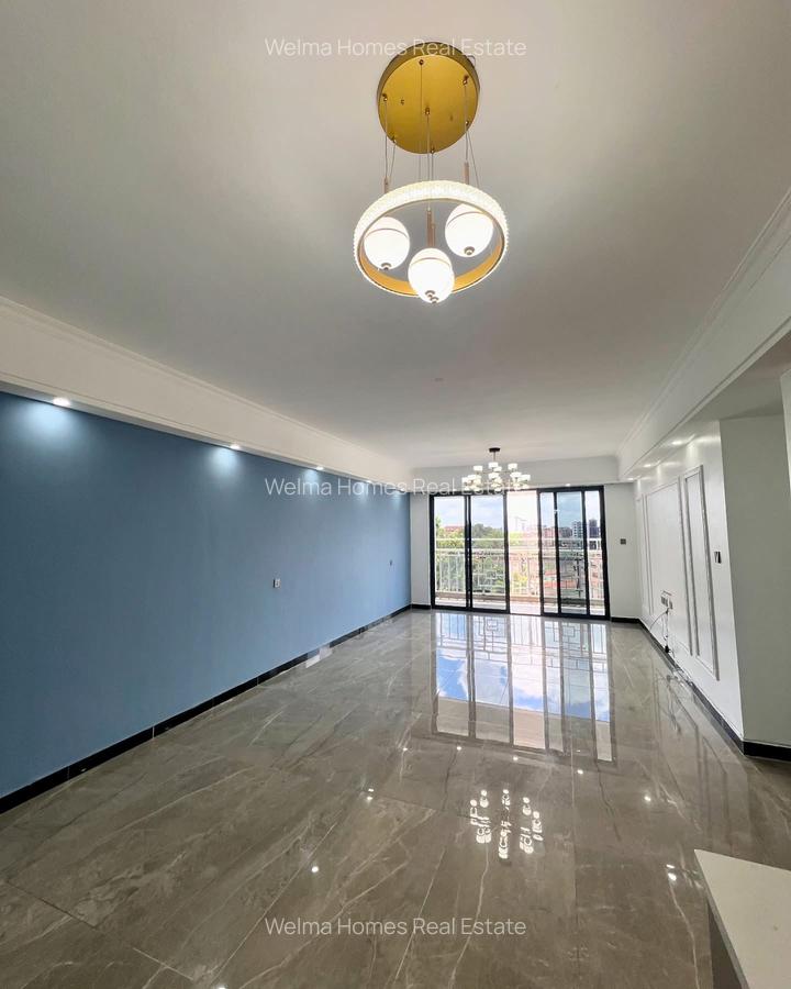 3 Bed Apartment with En Suite in Lavington - 2