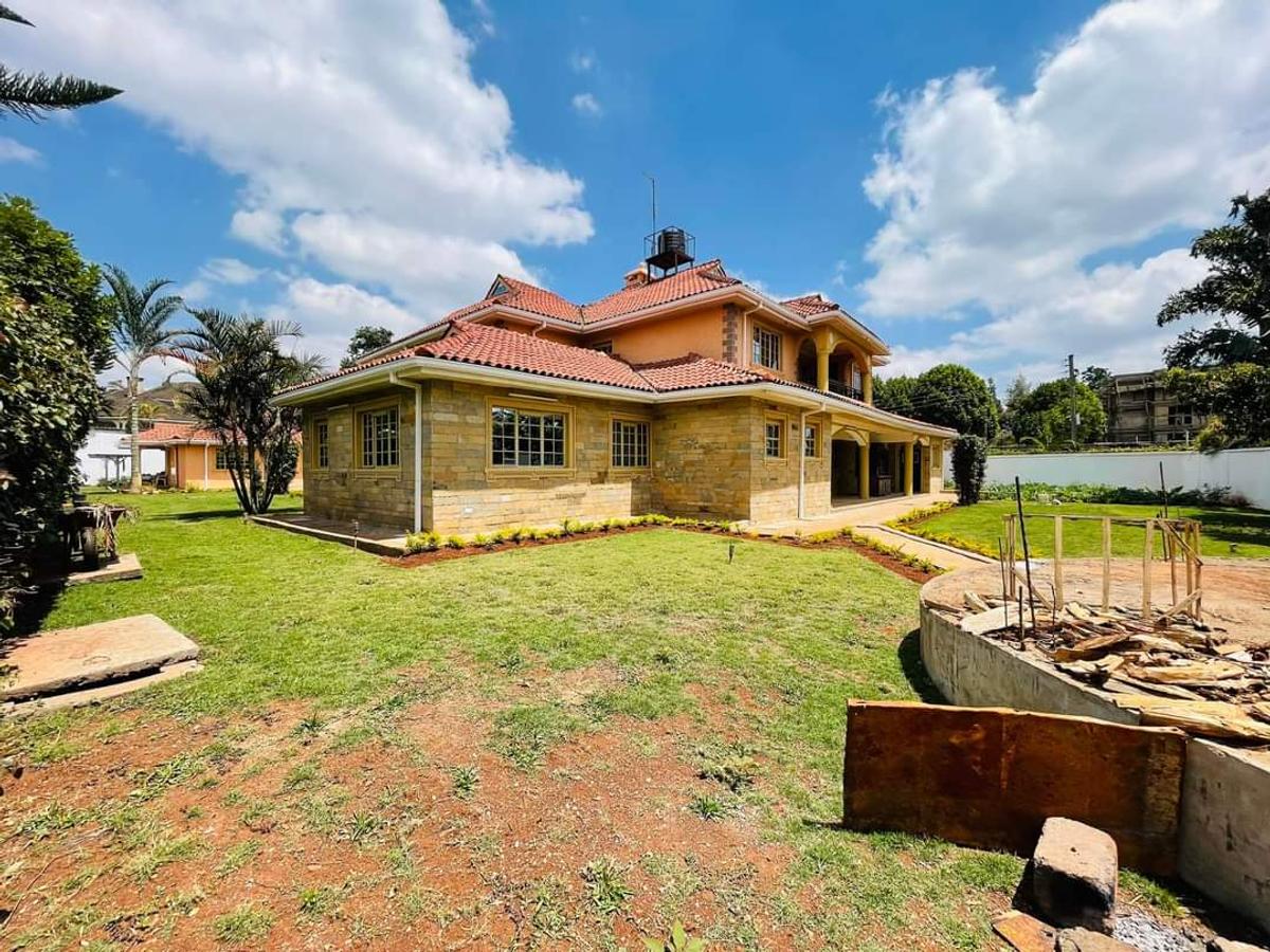 7 Bed House with En Suite in Runda - 9