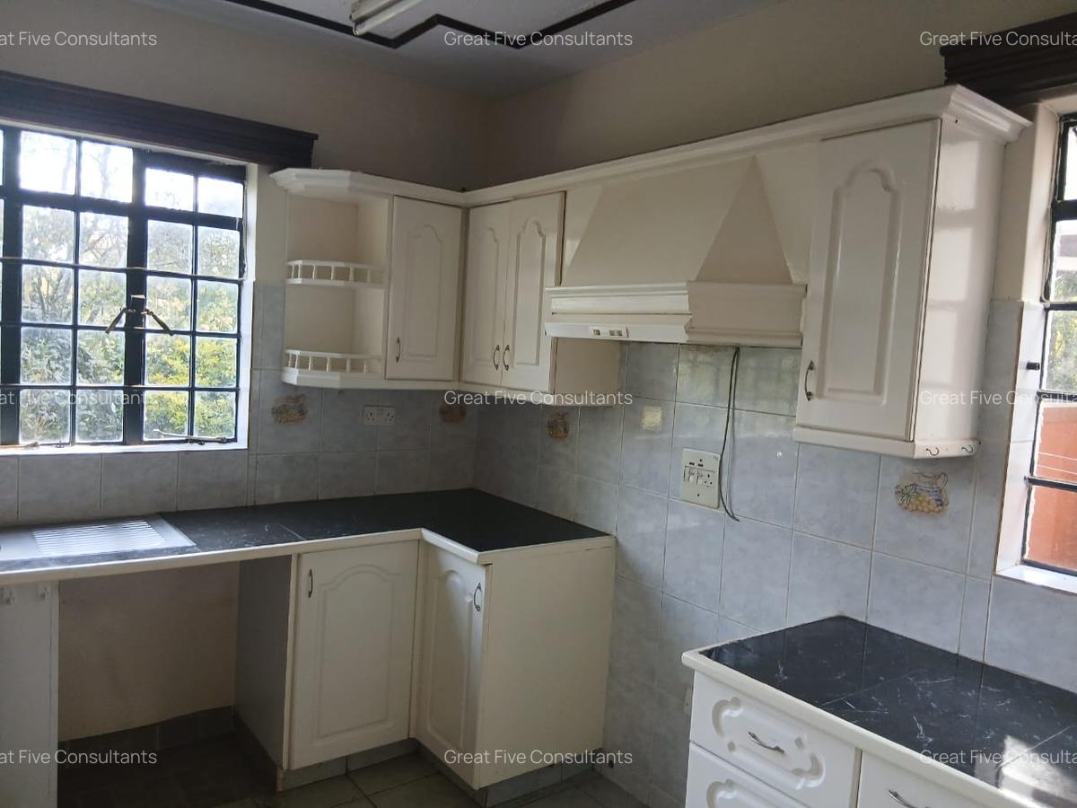 5 Bed Villa with En Suite in Runda - 6