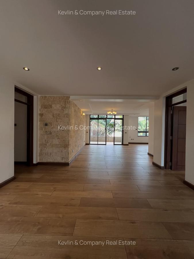 5 Bed Townhouse with En Suite in Lavington - 4