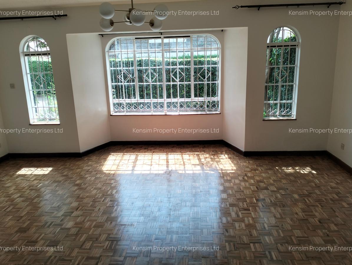 4 Bed Townhouse with En Suite in Lavington - 3