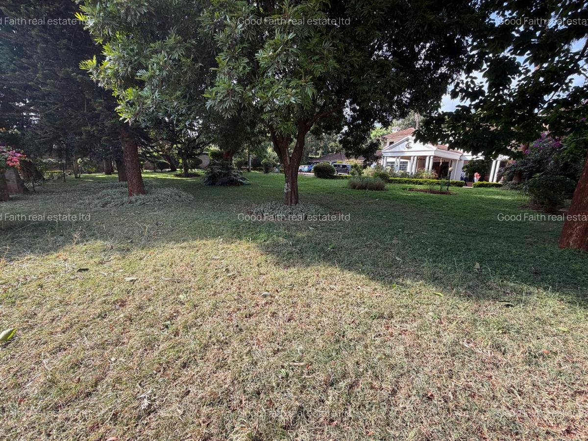 6 Bed House with En Suite in Runda - 19