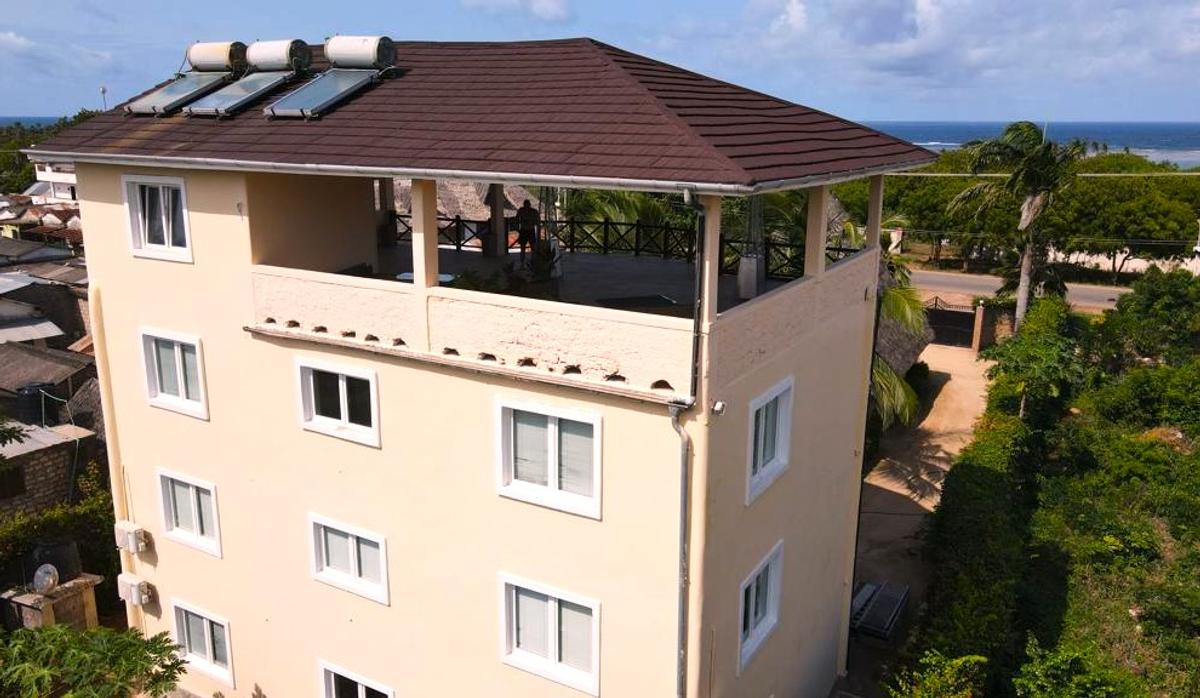 Furnished 8 Bed Apartment with Swimming Pool in Diani - 2