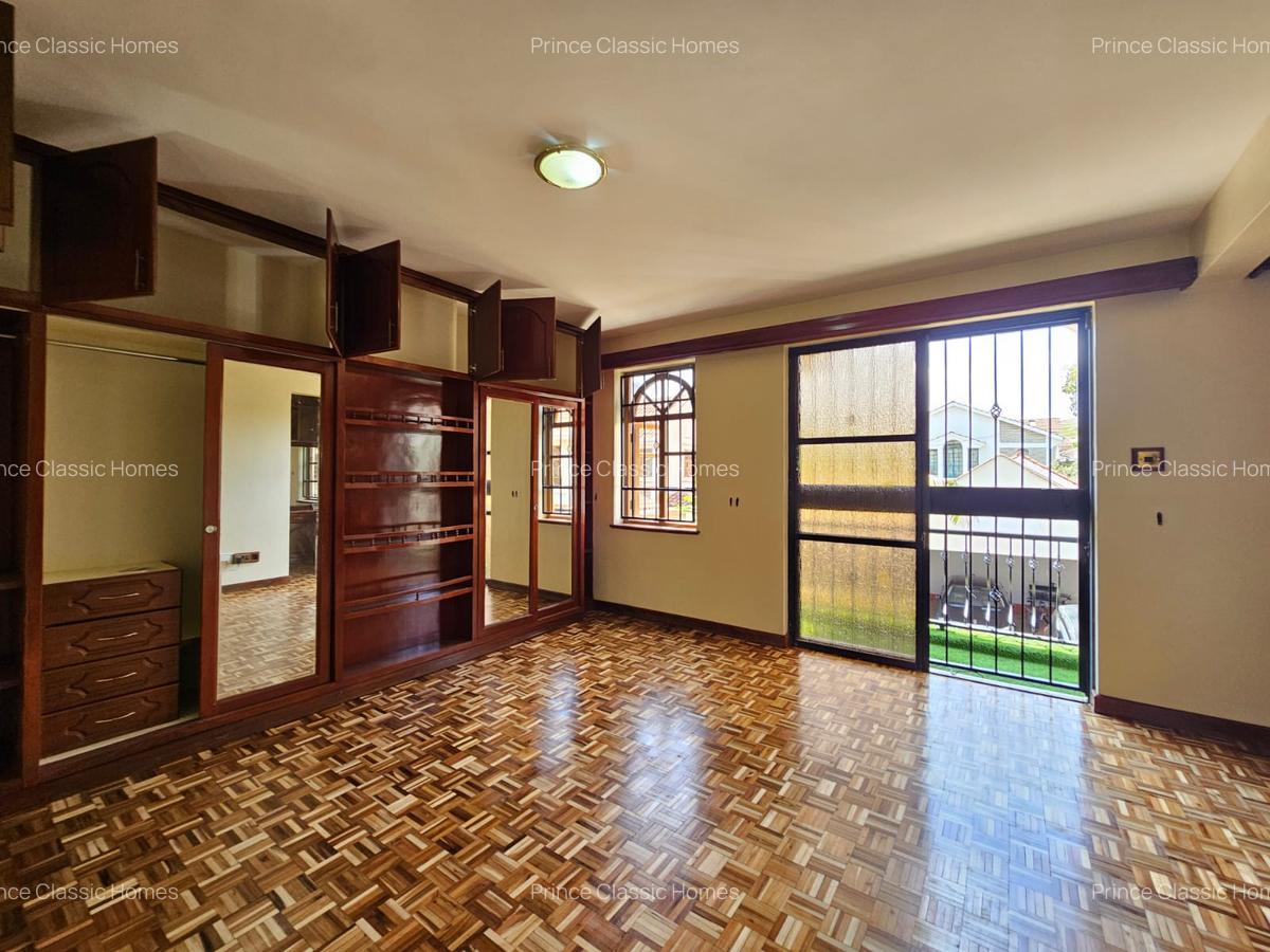 5 Bed Townhouse with En Suite in Lavington - 9