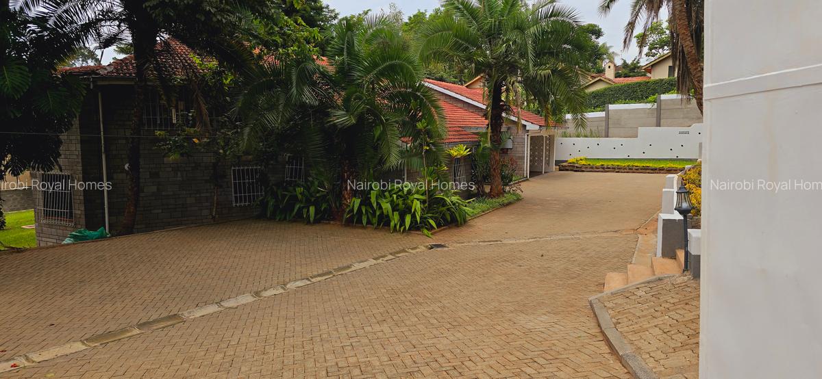 Commercial Property with Service Charge Included at Whispers Avenue - 12