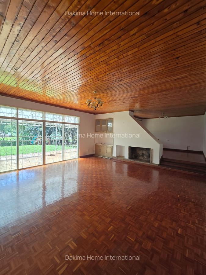 4 Bed House with En Suite in Loresho - 11