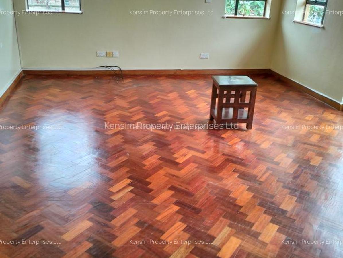 4 Bed Townhouse with En Suite in Kitisuru - 20