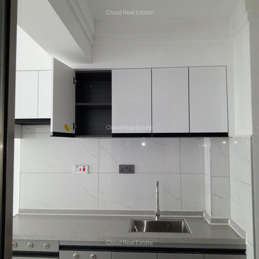 1 Bed Apartment with Gym in Westlands Area - 14