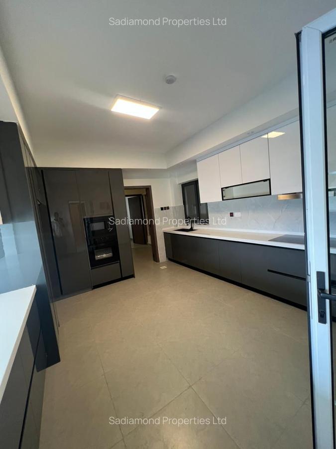 4 Bed Apartment with Swimming Pool in Parklands - 2