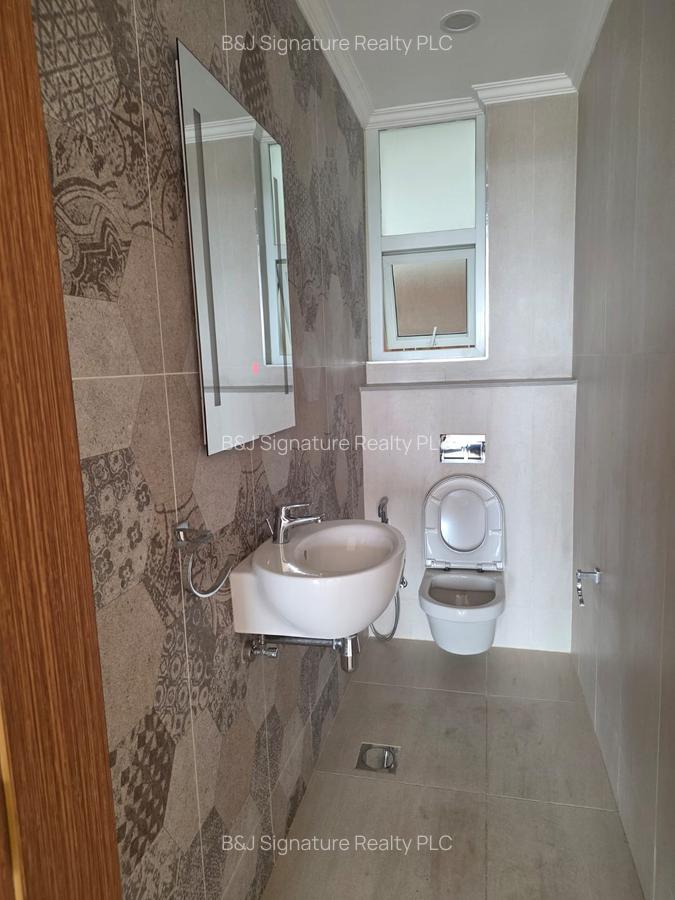 3 Bed Apartment with En Suite in Parklands - 7