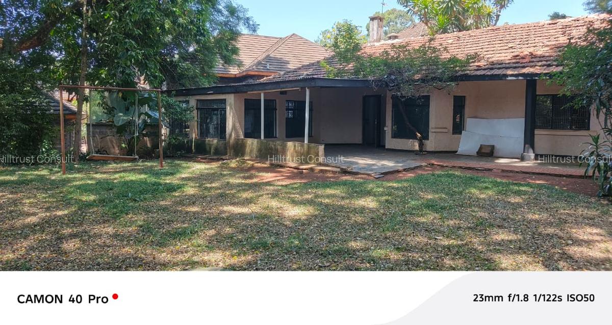 3 Bed House with En Suite in Spring Valley - 1