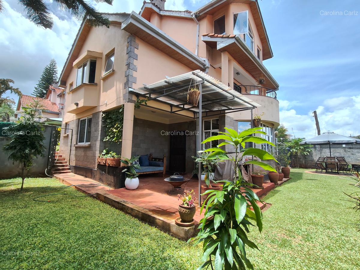 5 Bed Townhouse with En Suite at Spring Valley - 7