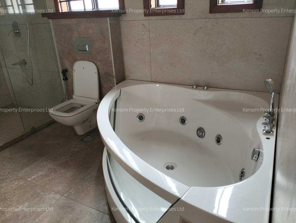 6 Bed Townhouse with En Suite in Lavington - 8