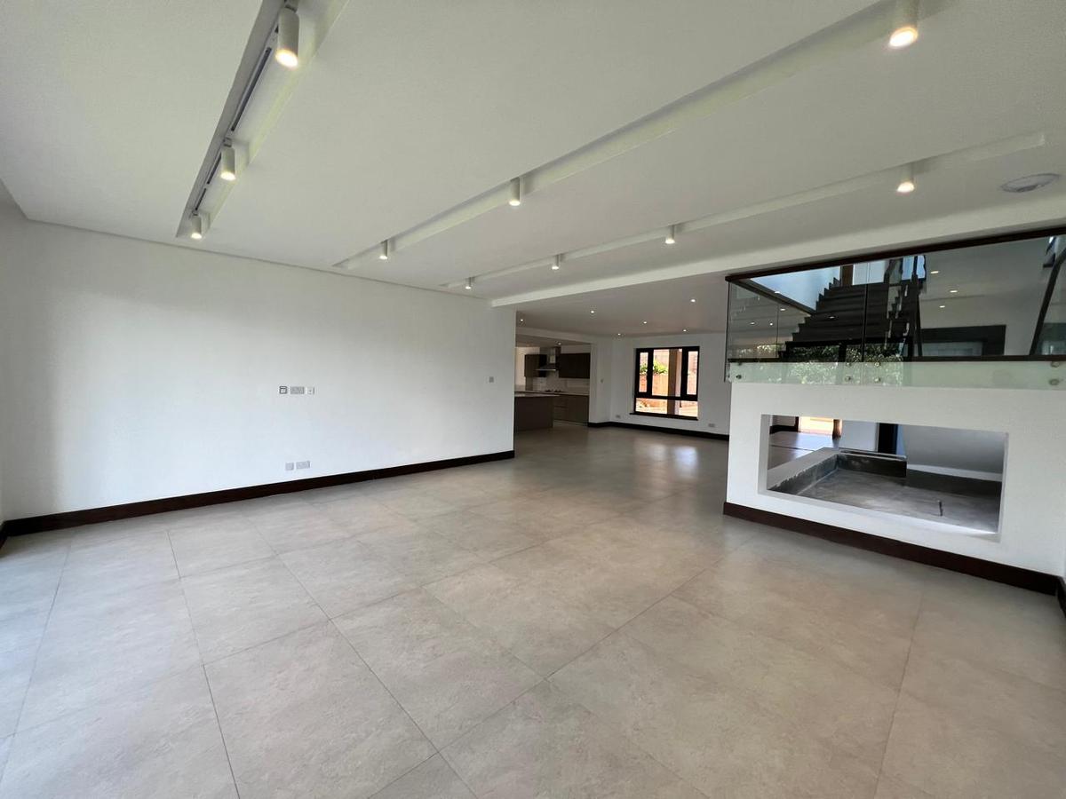 5 Bed Villa with En Suite in Kitisuru - 5