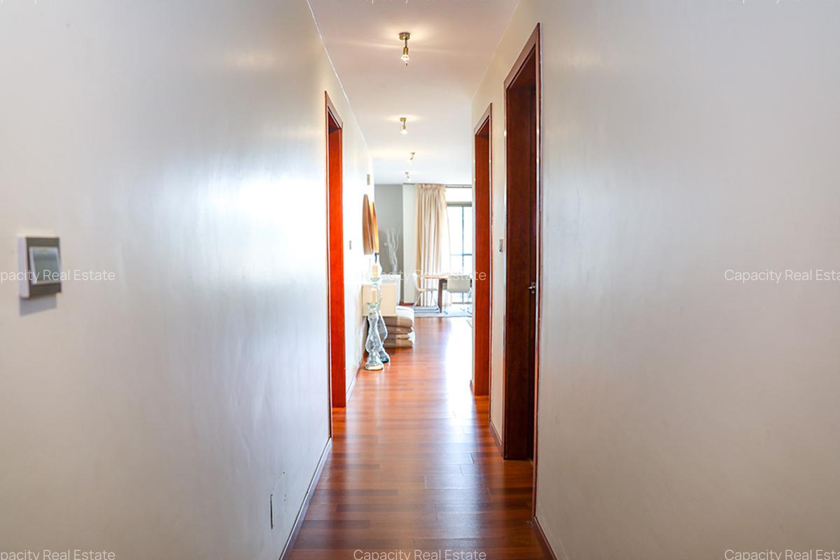 3 Bed Apartment with En Suite in Parklands - 3