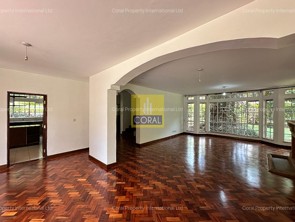 5 Bed House in Rosslyn - 4