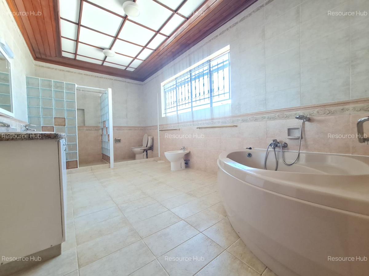 4 Bed House with En Suite at Runda - 12