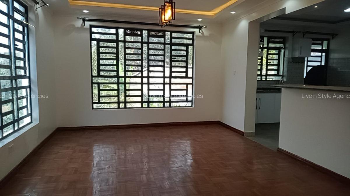 5 Bed Townhouse with En Suite in Runda - 5