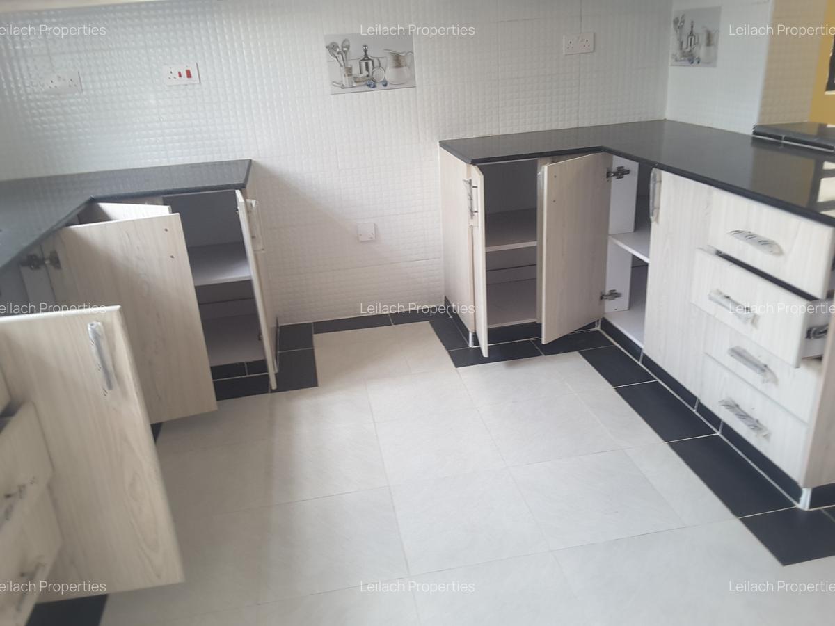 4 Bed House with En Suite in Ongata Rongai - 11