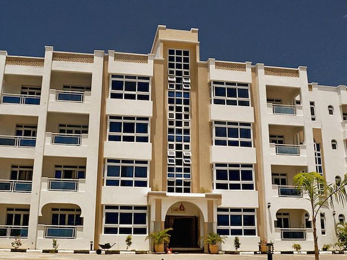 2 Bed Apartment with En Suite in Nyali Area - 1