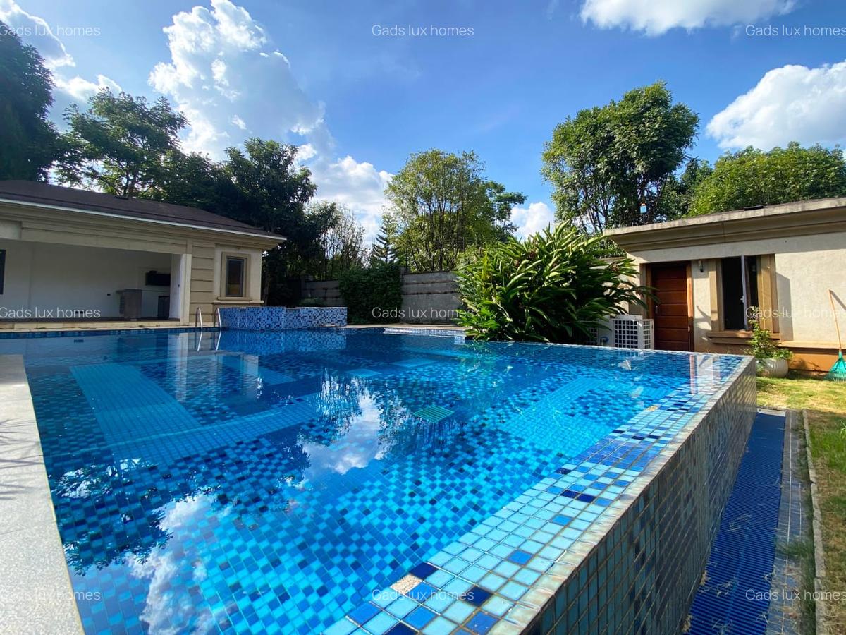 5 Bed Villa with En Suite at Runda - 3