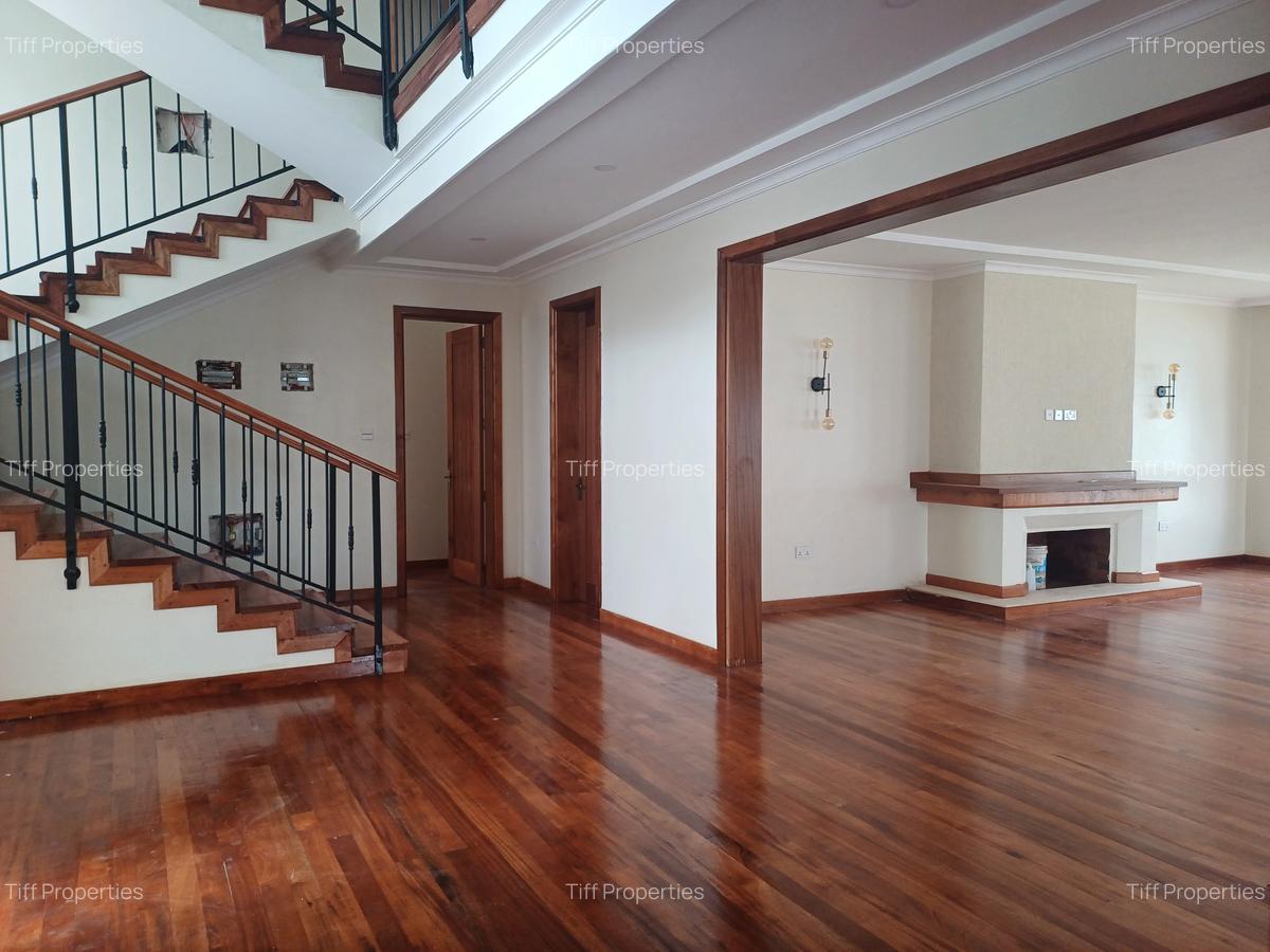6 Bed Townhouse in Loresho - 4