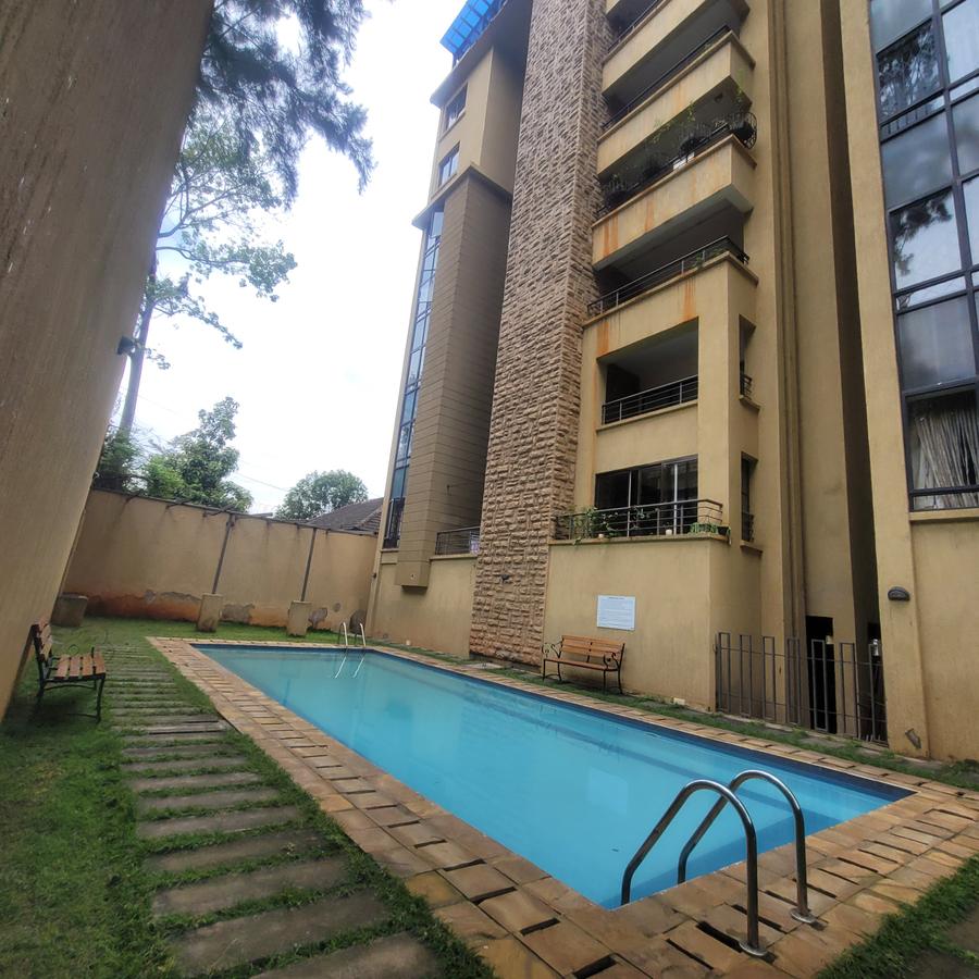 3 Bed Apartment with En Suite at Dennis Pritt Road - 20