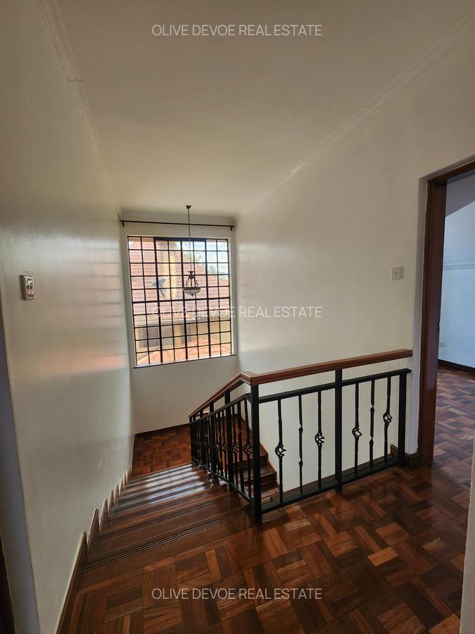 5 Bed Townhouse with En Suite in Kileleshwa - 3