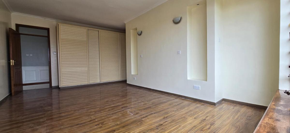 4 Bed Townhouse with En Suite in Kiambu Road - 13