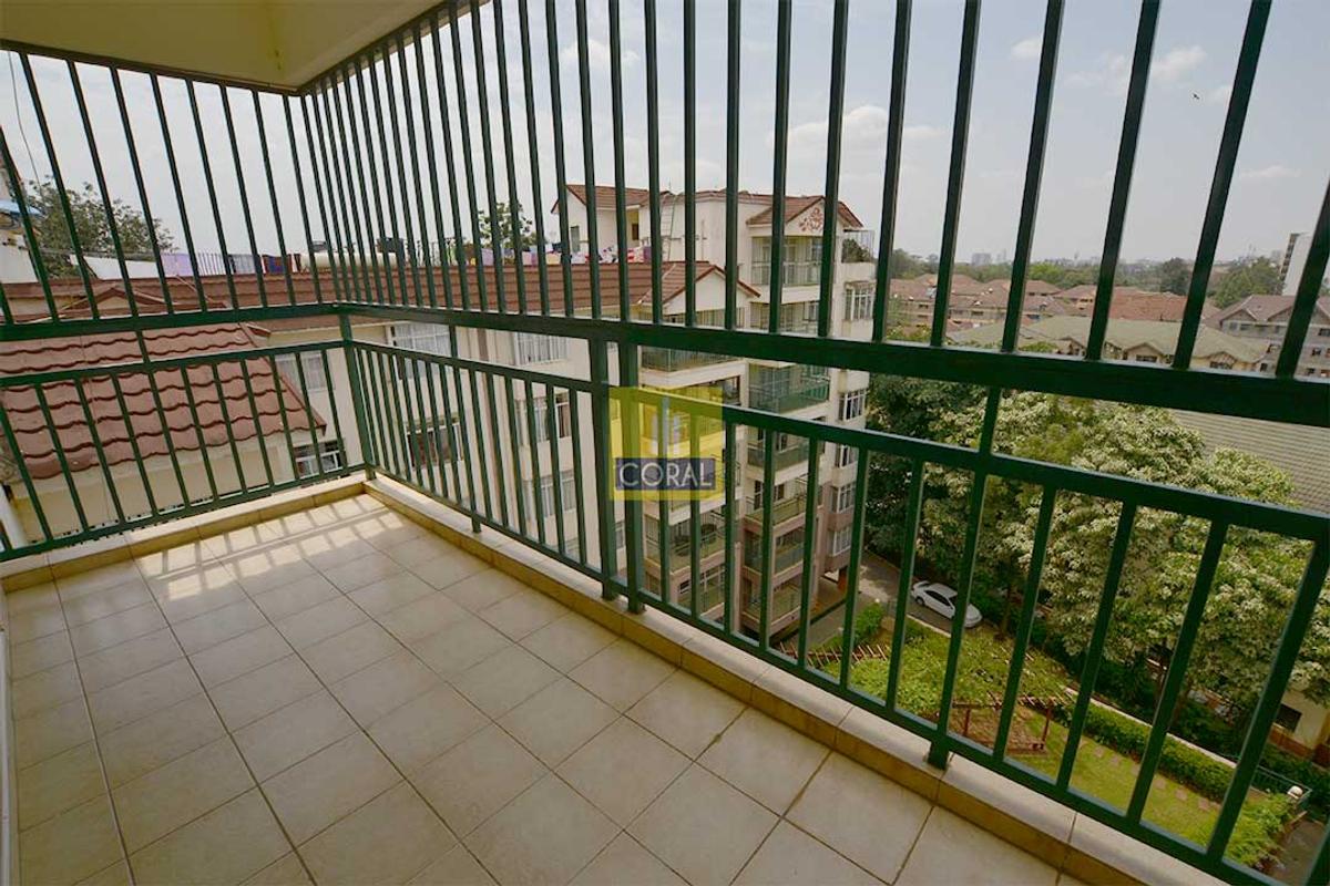 7 Bed Apartment with En Suite in Lavington - 10