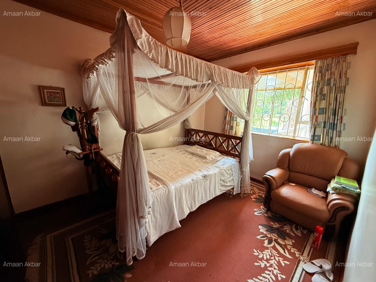 4 Bed House with En Suite at Lakeview Estate - 15