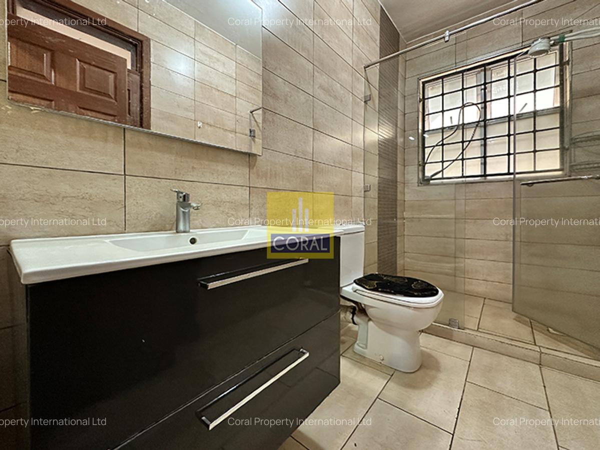 4 Bed Apartment in Parklands - 10