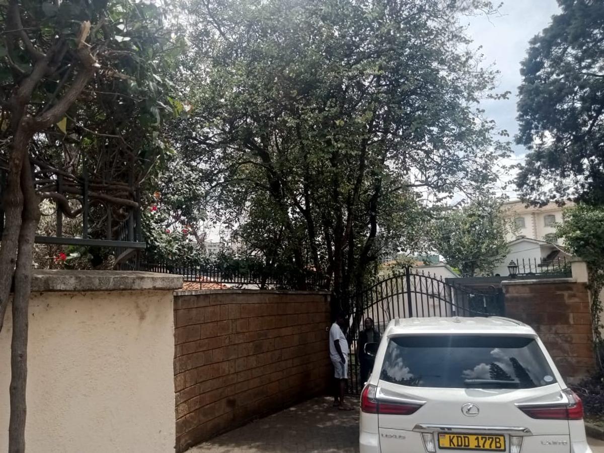 Residential Land in Riverside - 3