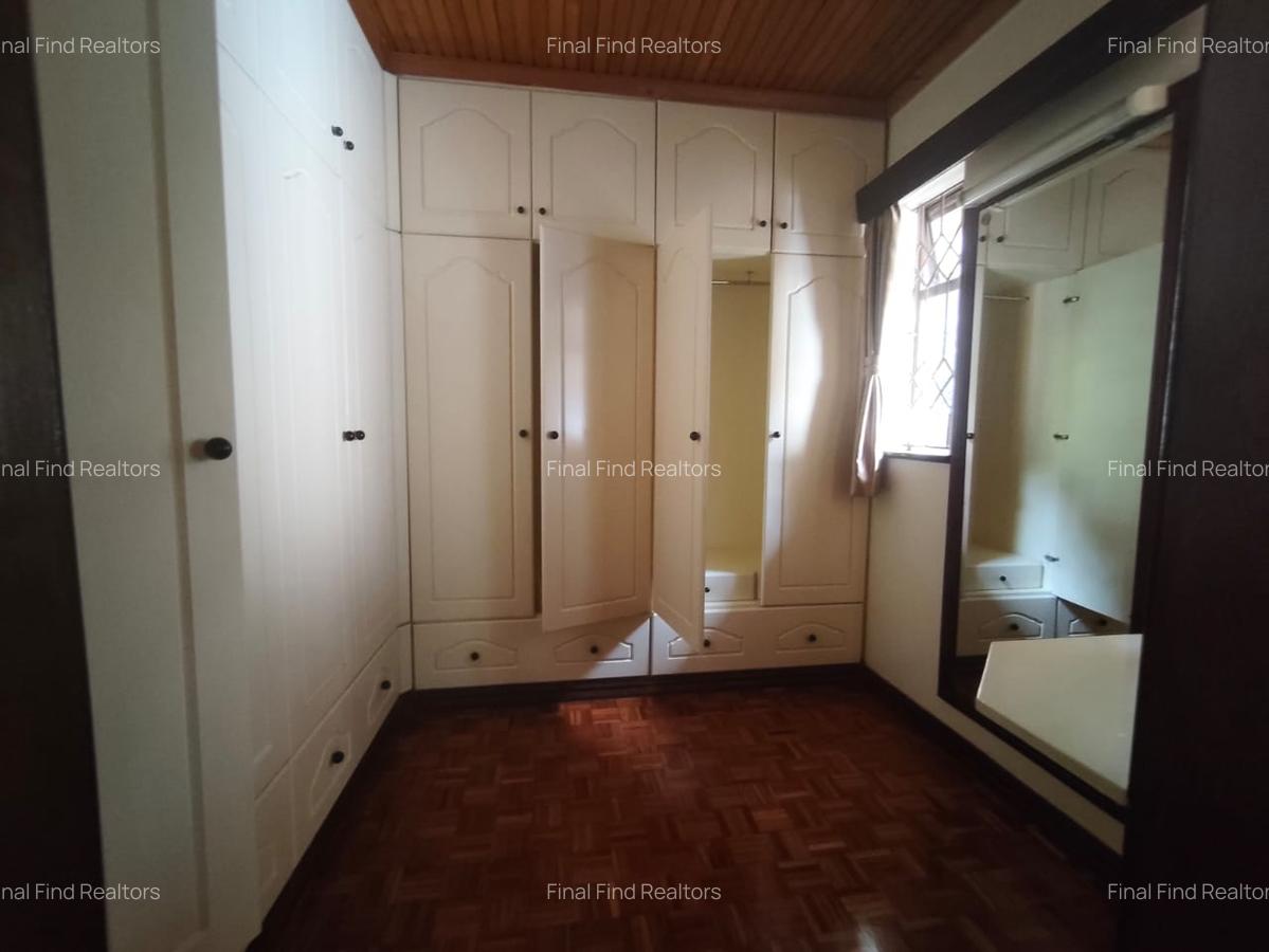 4 Bed House with Garden in Westlands Area - 11