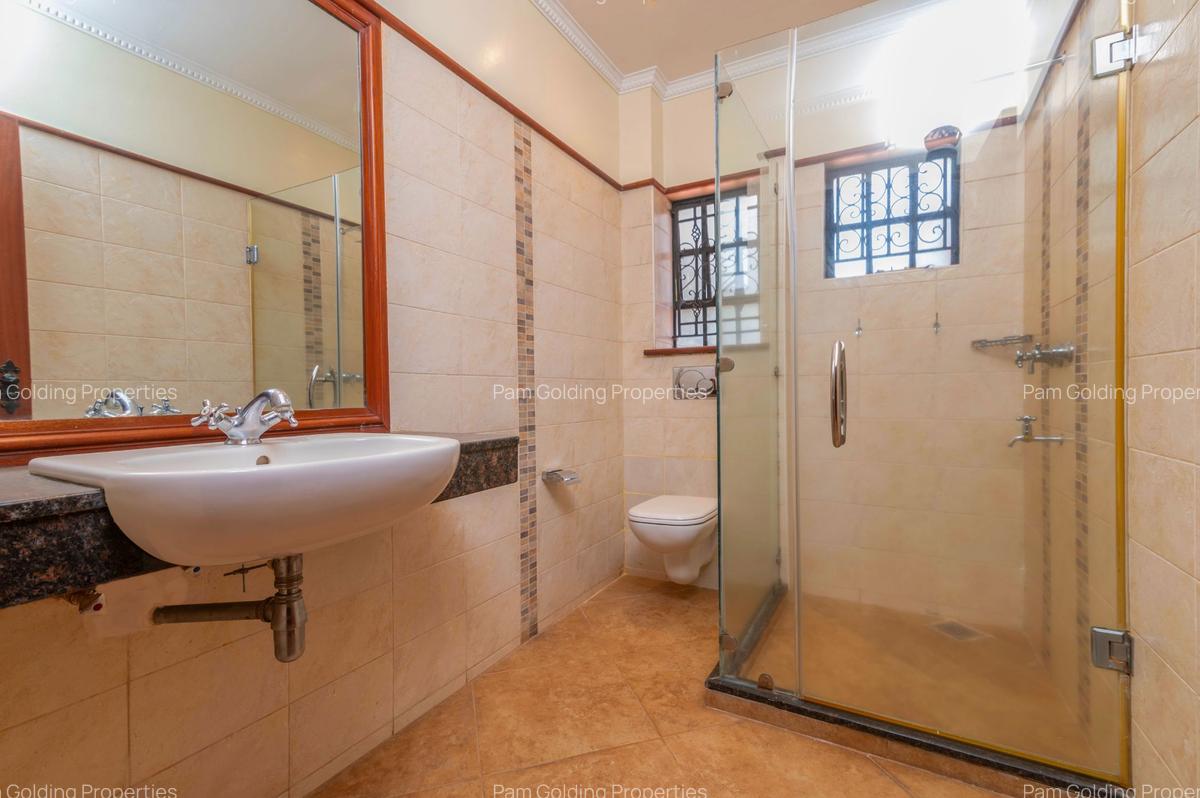 6 Bed House with En Suite in Karen - 9