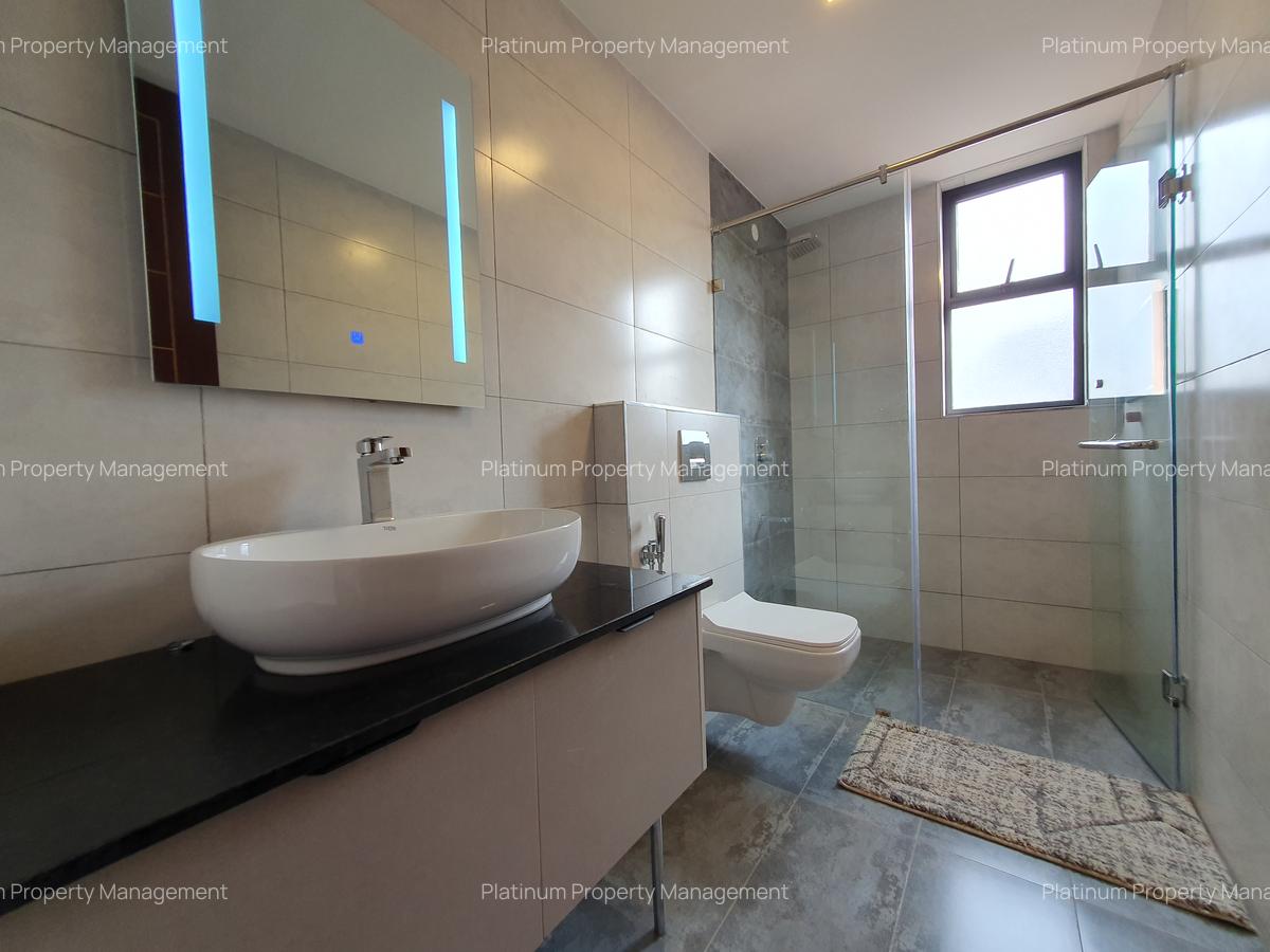 3 Bed Apartment with En Suite in Westlands Area - 14