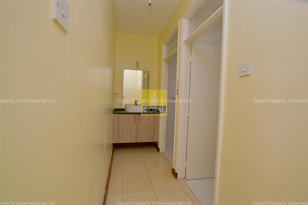 4 Bed Townhouse in Westlands Area - 11