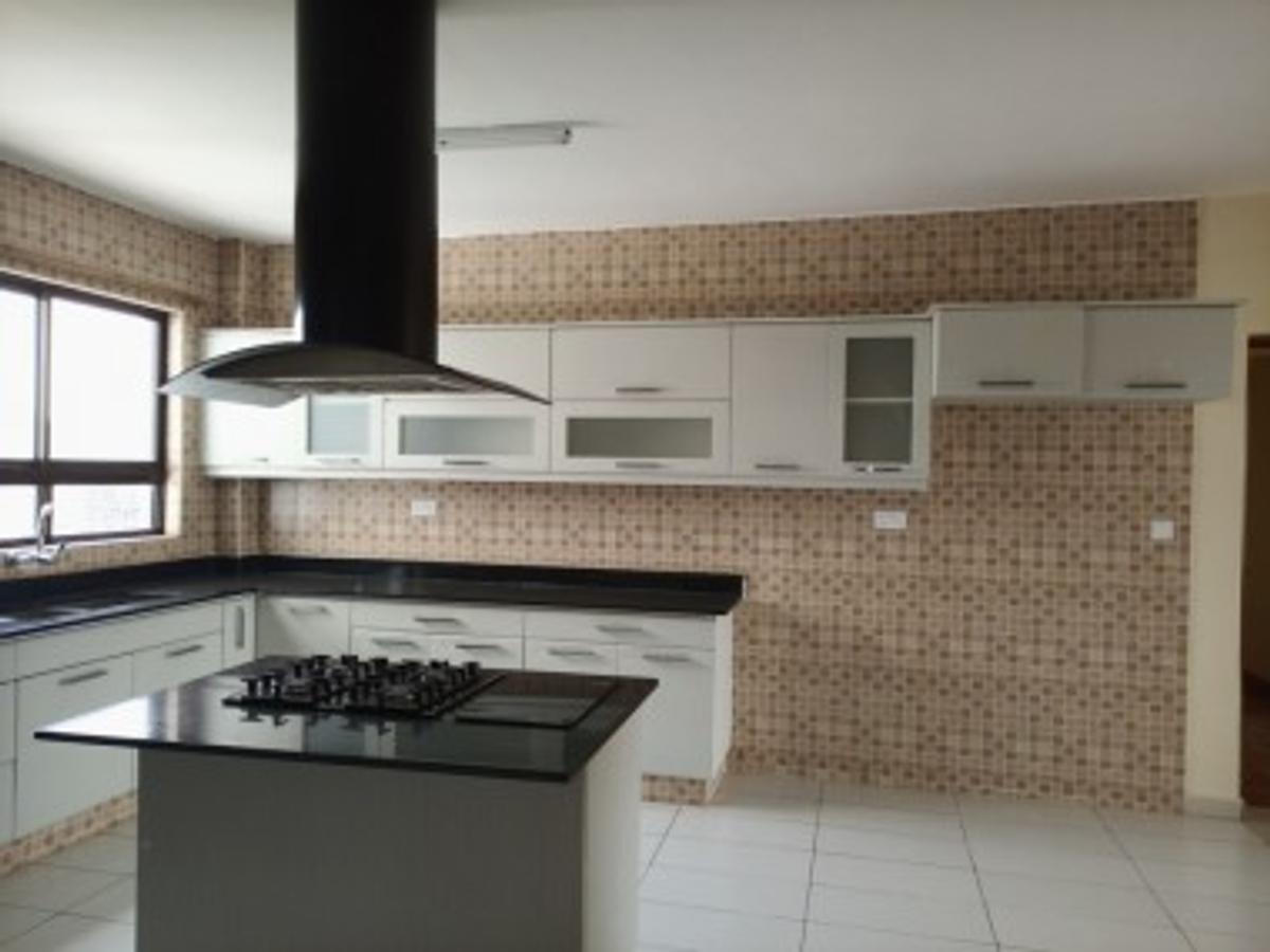 3 Bed Apartment with En Suite at Kilimani Estate - 7