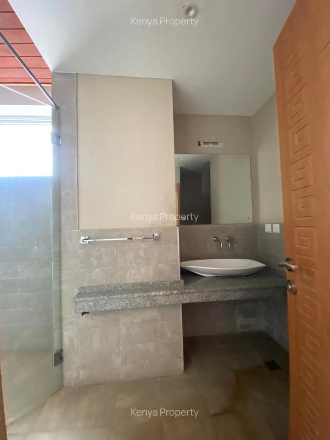 Serviced 2 Bed Apartment with En Suite at Chaka Road - 12