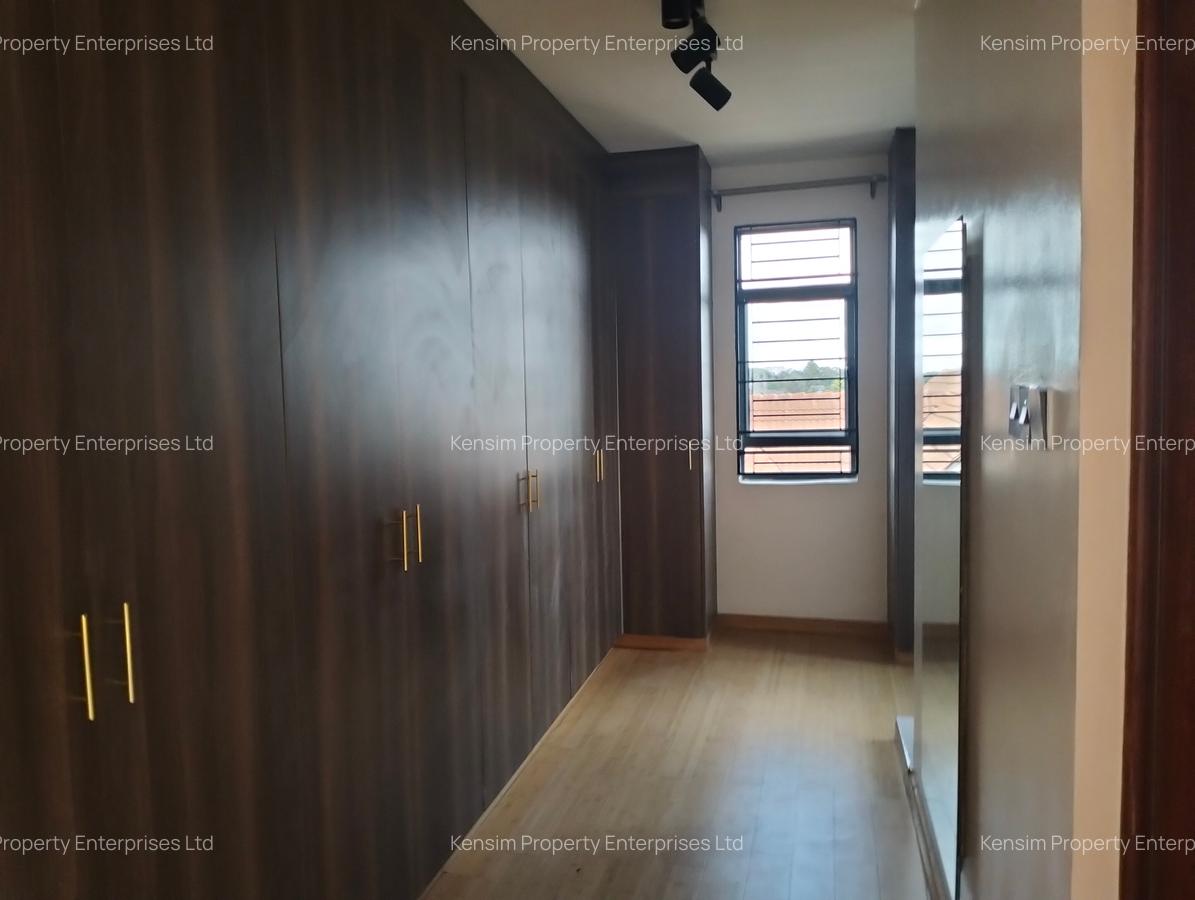 5 Bed Townhouse with En Suite in Lavington - 19