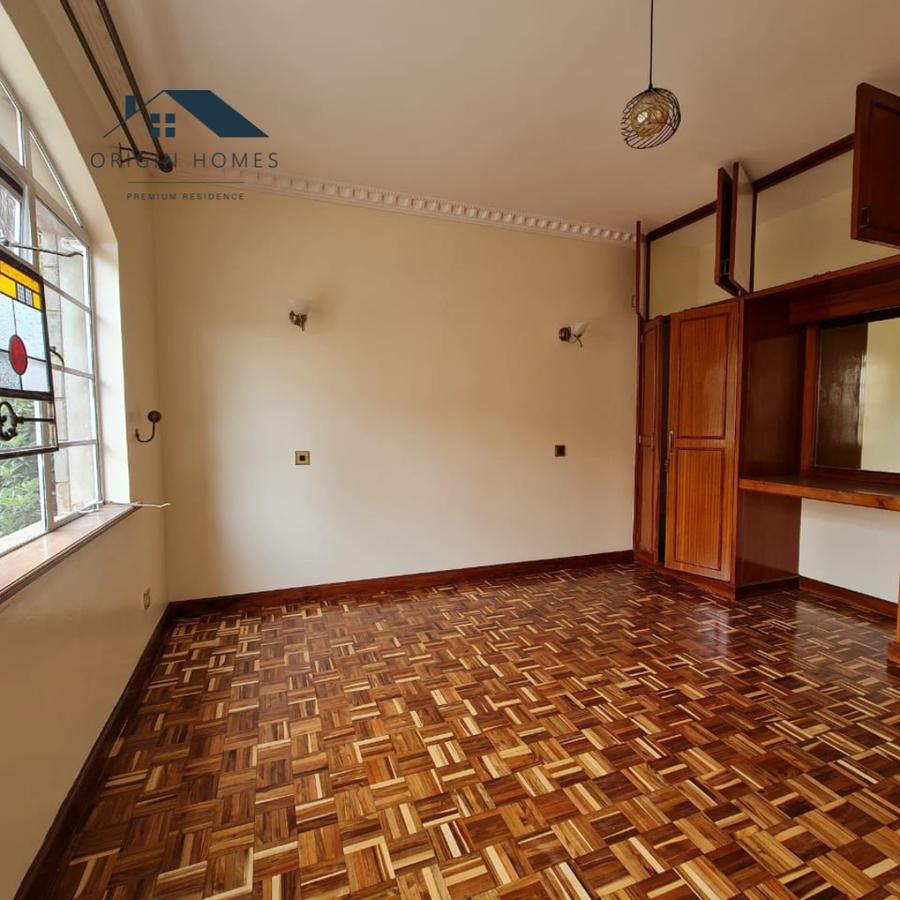 3 Bed Apartment with En Suite at Riverside Drive - 9