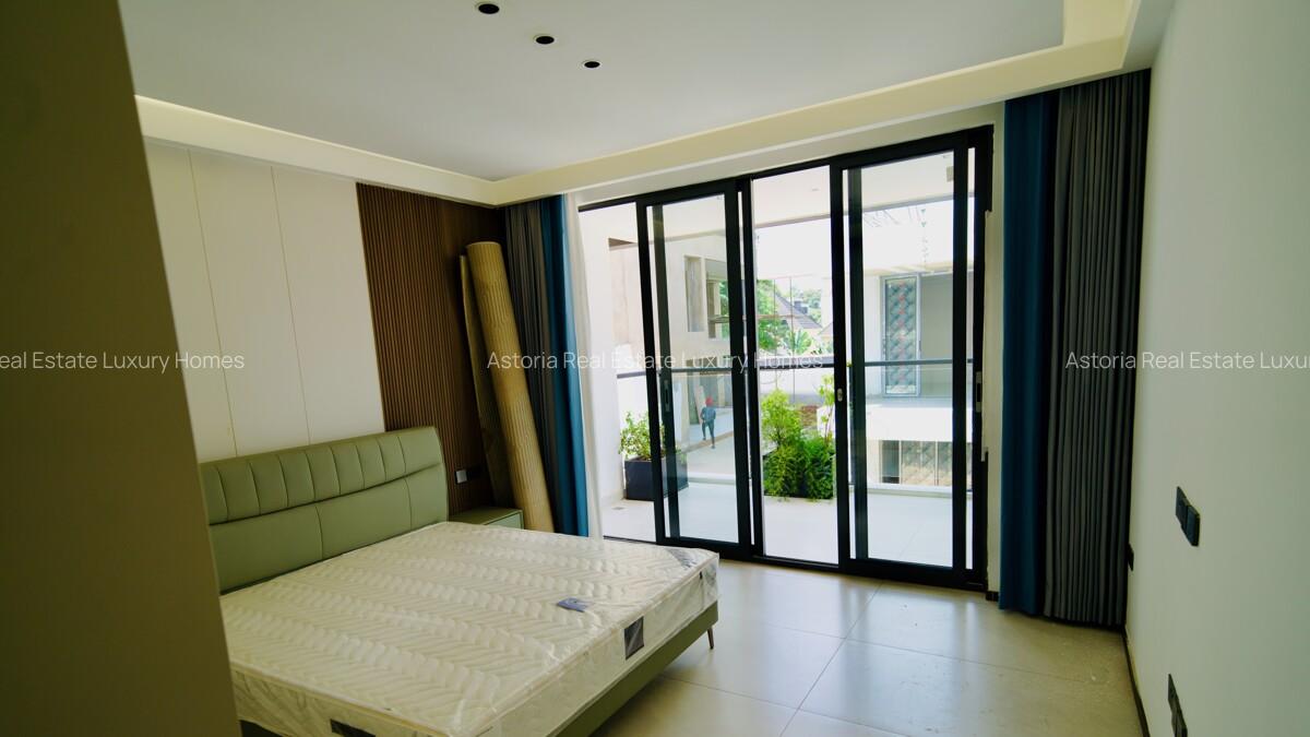 5 Bed Villa with En Suite at 2026-378 5 Bed - 17