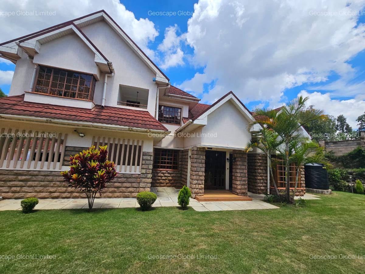 4 Bed House with En Suite in Rosslyn - 3