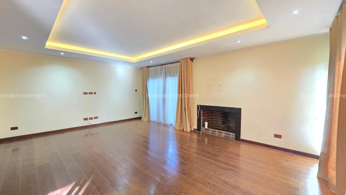 5 Bed Townhouse with En Suite at Karbaserian Avenue - 6