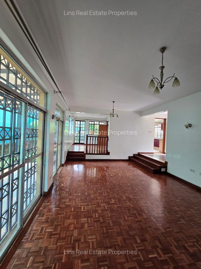 5 Bed Townhouse with En Suite in Lavington - 19